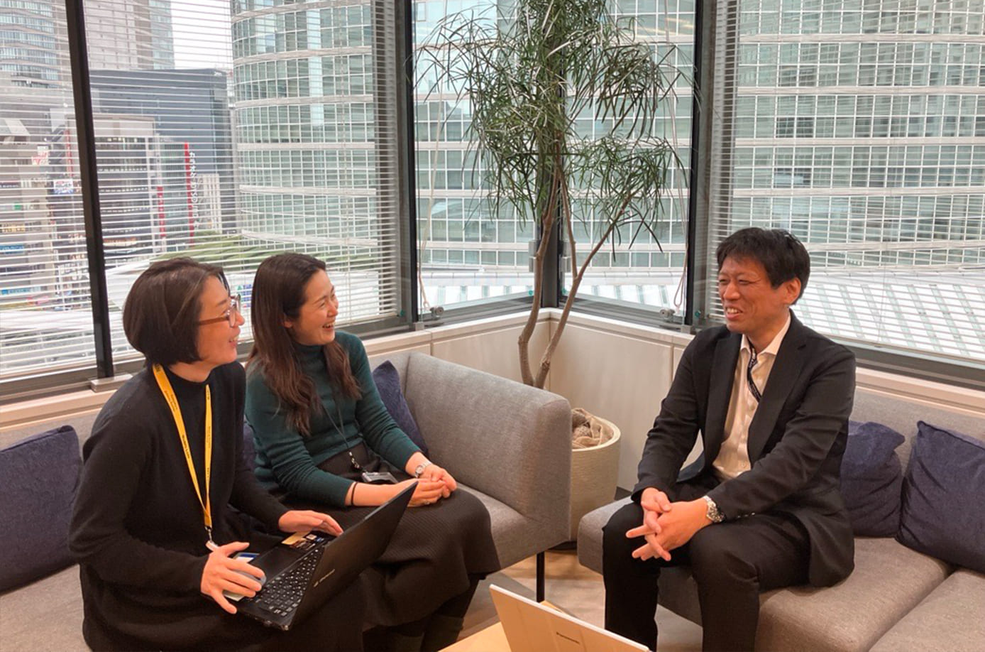 管理部門の作業風景